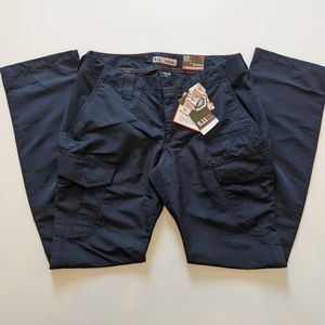 5.11 Black Cargo Pants Size 10 Long